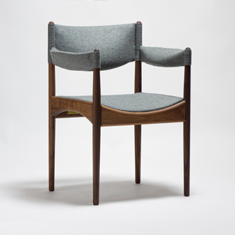 宮崎椅子製作所の新作、MODUS DINING CHAIR