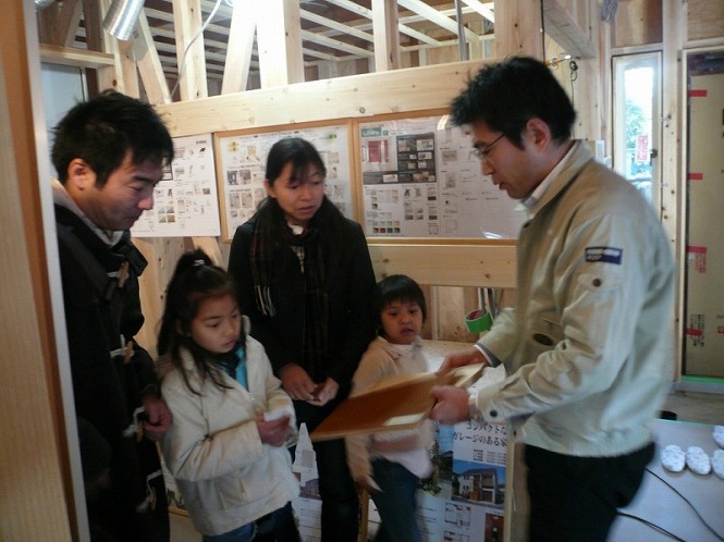 201200214_03.jpg